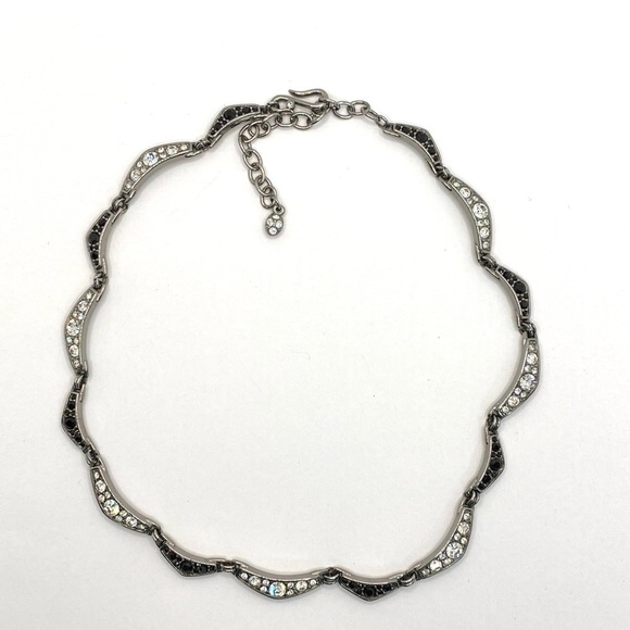 Necklace Rhinestones Scalloped Design 15”+3” - Picture 5 of 14